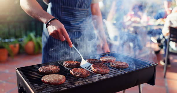 Arta Gătitului la Gratar – De la Tehnici de Bază la Masterclass BBQ